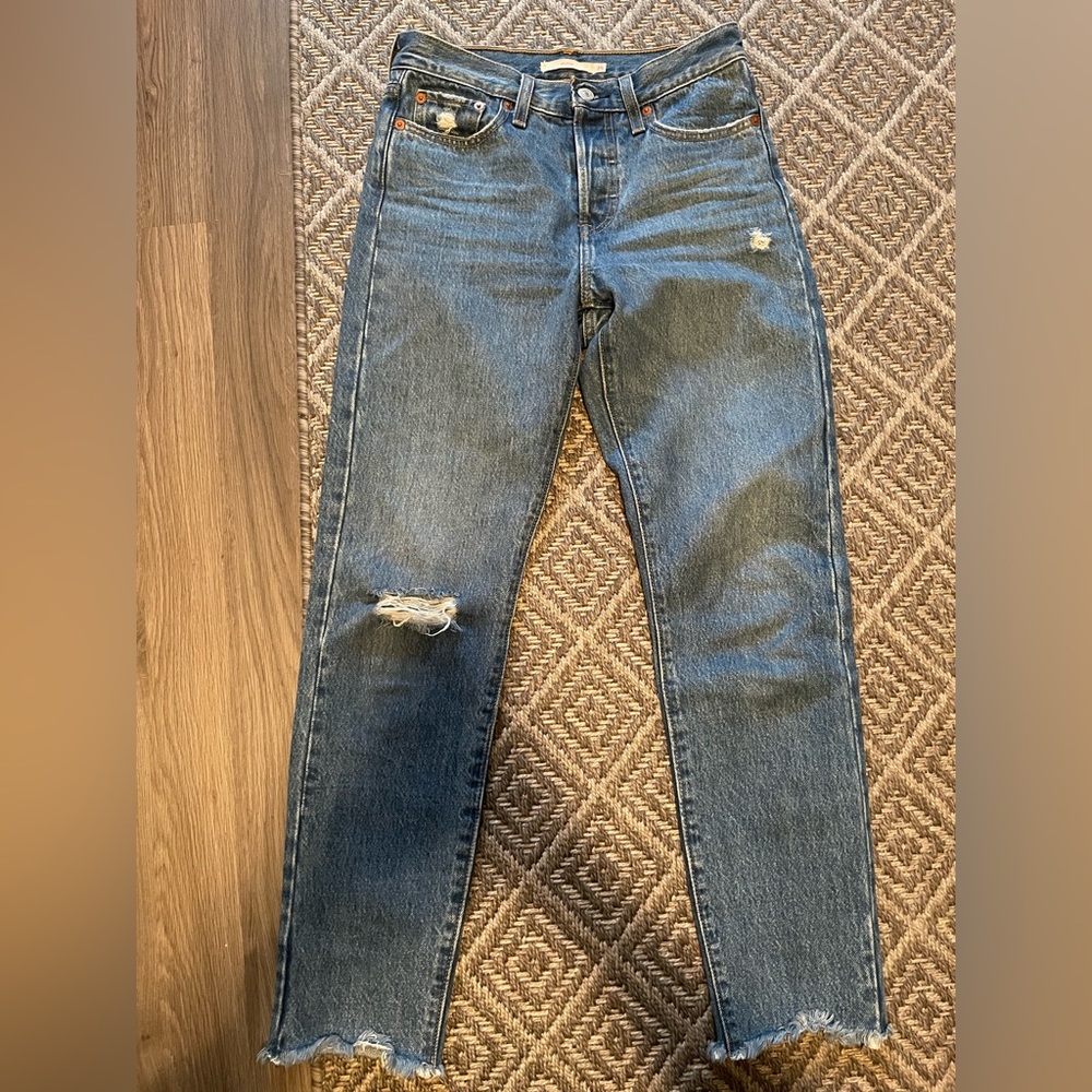 Remain Levi’s Wedgie